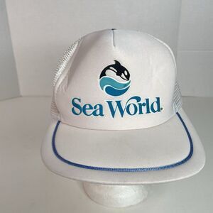 Vintage Sea World SnapBack Trucker Hat, White, Logo, Sportcap, Shamu Orca Whale